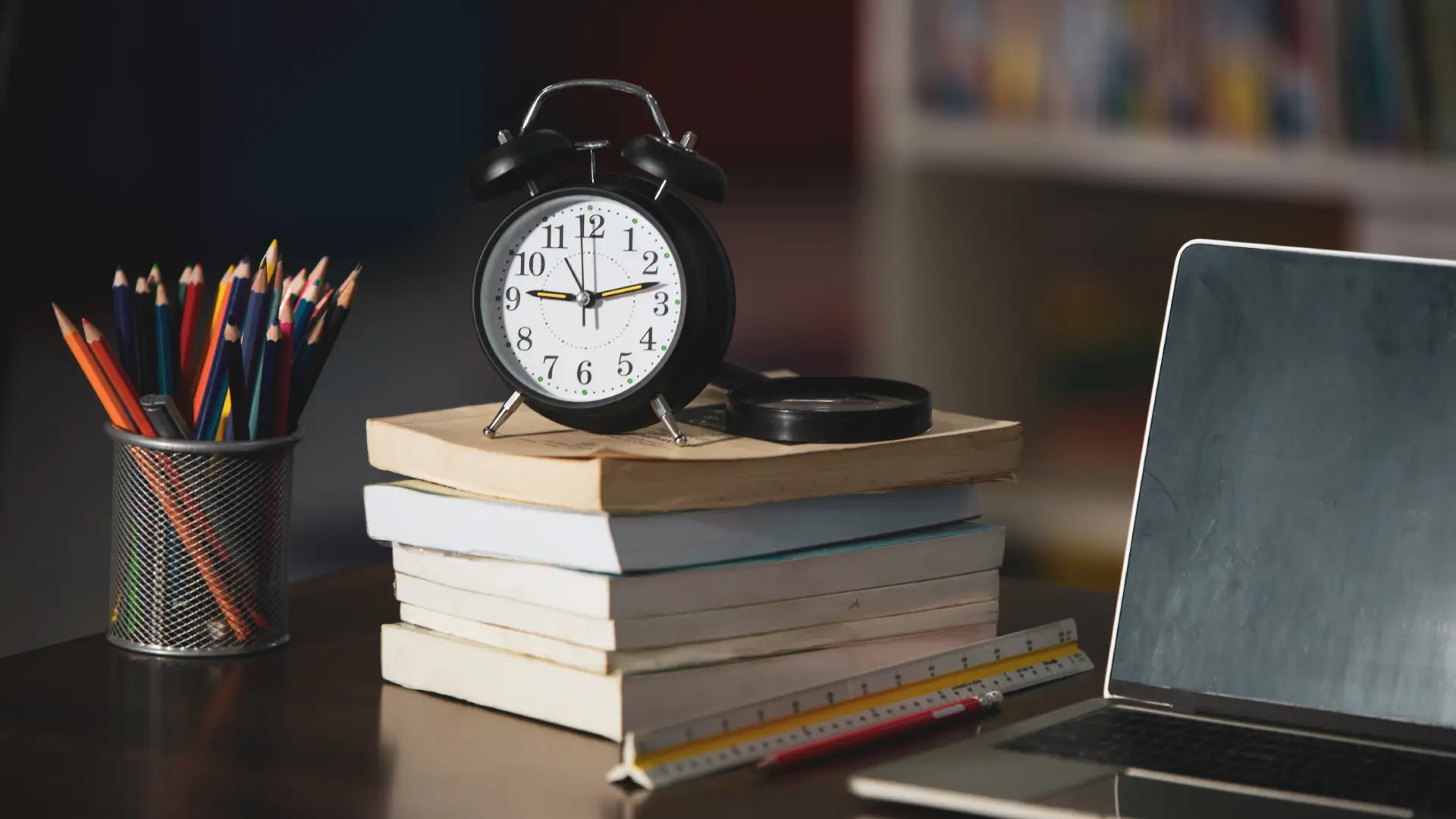 Studiare meglio con meno sforzo: la Tecnica del Pomodoro